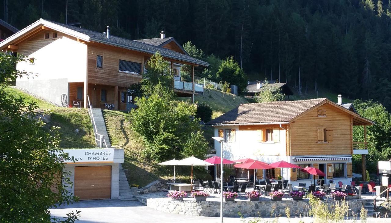 Chalais Chalet Tzarbonire Bed & Breakfast エクステリア 写真